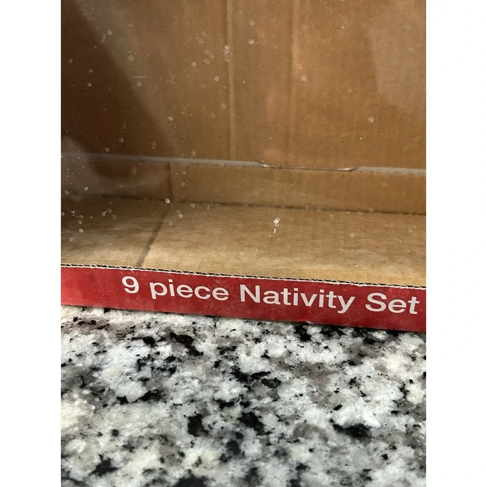 Merry Brite  Small Nativity  Set In Box With Gingerbread Stable And 8 Pieces